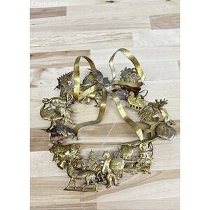 Vintage Petites Choses Brass All-Holiday Wreath